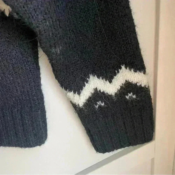 H&M Alpaca Wool Blend Jacquard-Knit Sweater  Black
Cream White Small - Picture 10 of 11